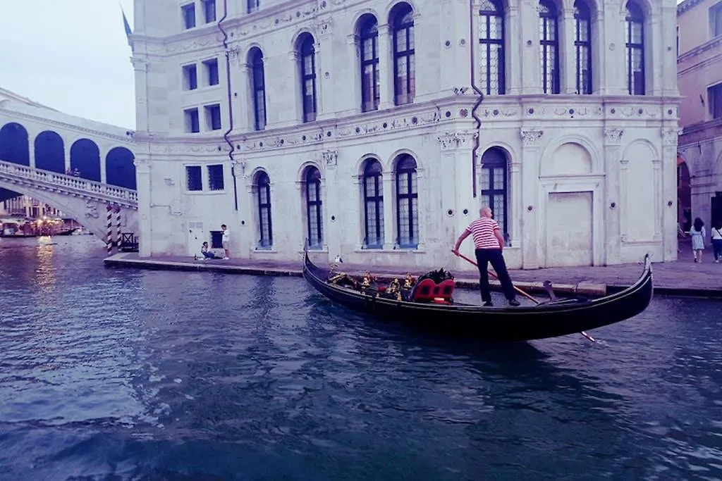 Lägenhet Large Top 3 Rooms Flat Central Rialto Venedig